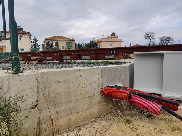 Koleje i s pražci ve vzduchu