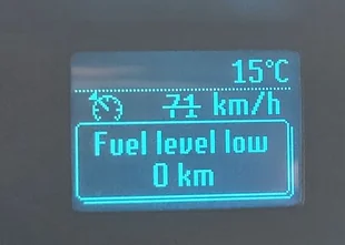 Dojezd 0km ještě před opuštěním ČR